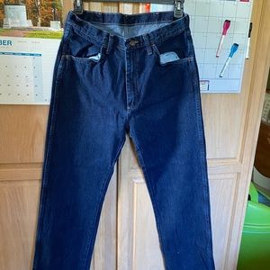 Never worn. Dark wash 34X32